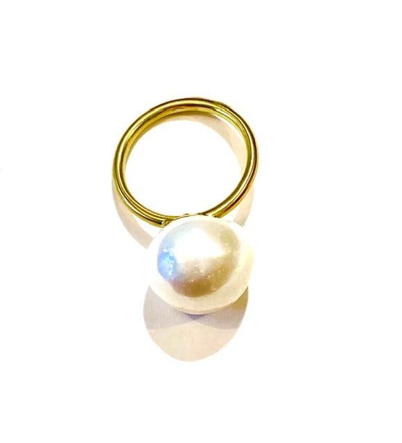 Snow ball ring